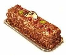 Kare Dikdörtgen Form 4-6 Kişilik Çikolatalı Muzlu Baton Yaş Pasta